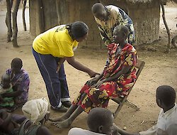 Erfolgreiche Goodwill-Tour der Ehrenamtlichen Scientology Geistlichen in Afrika